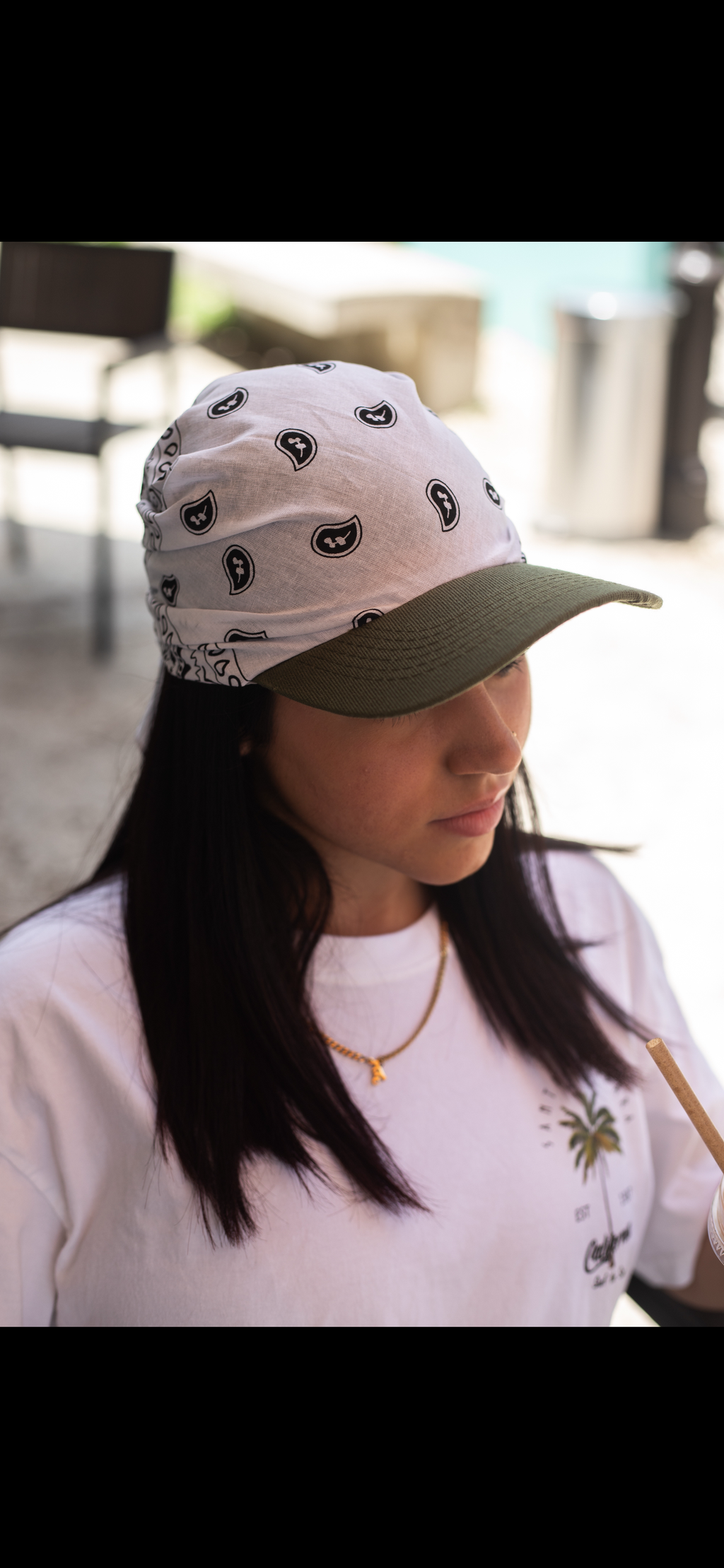 Soleá clásica verde oliva & blanco